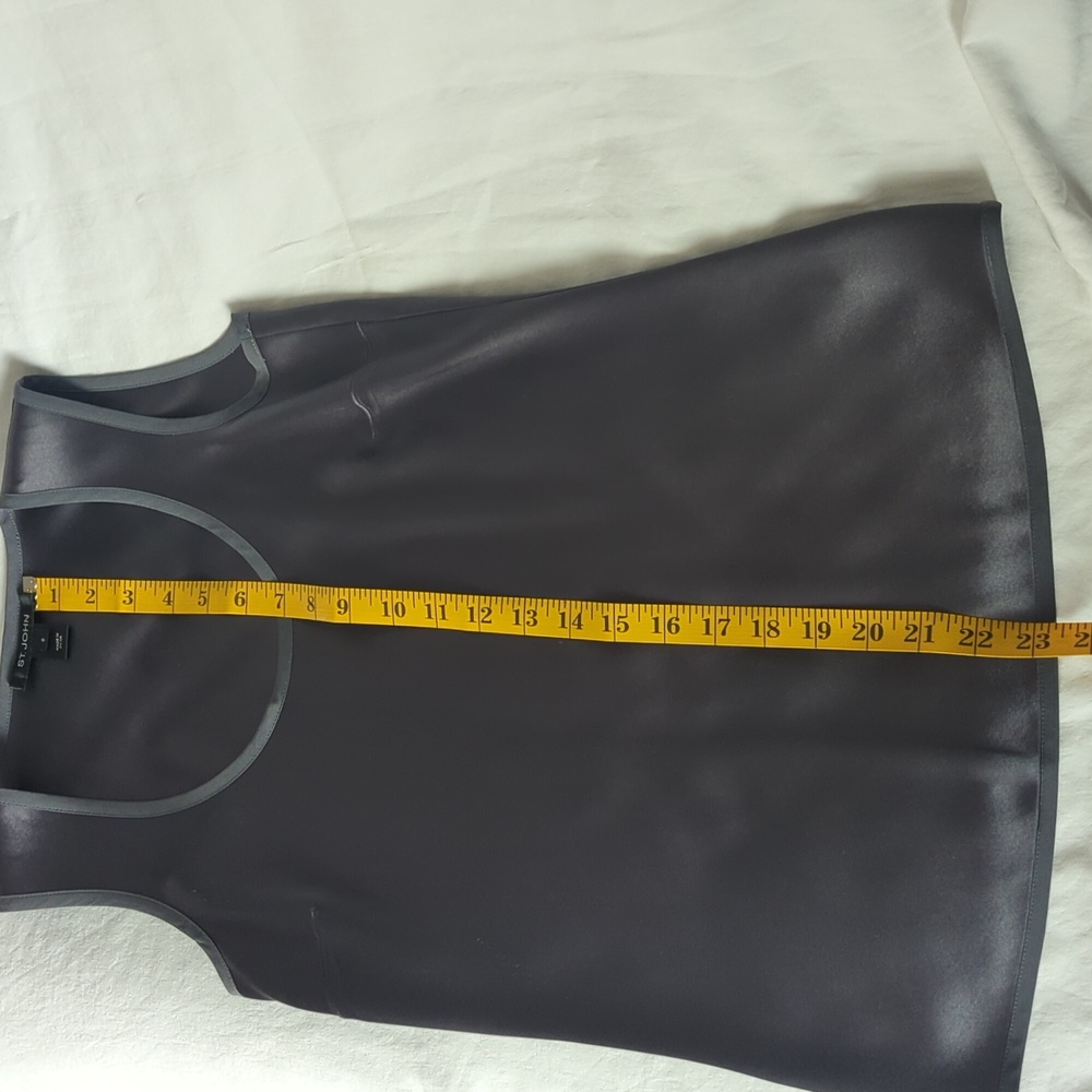 ST. JOHN Collection Luxury Charcoal Knit Blazer & Silk Camisole Set - Picture 15 of 15